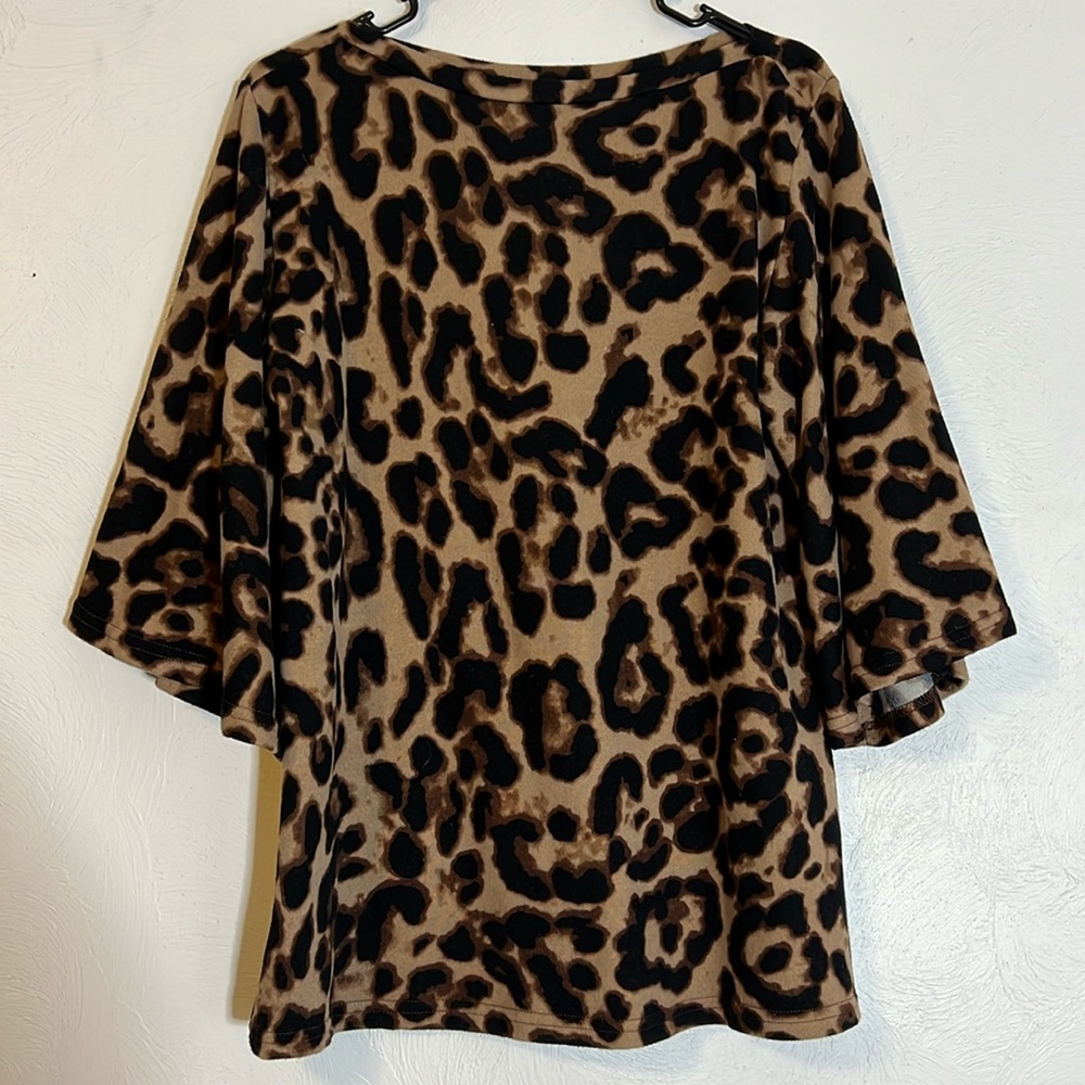 Leopard 3/4 length sleeves shirt